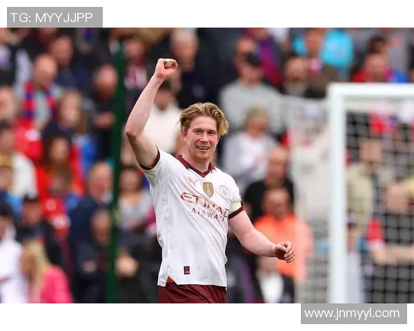 德布劳内赛场爆发小插曲，裁判如何处理？